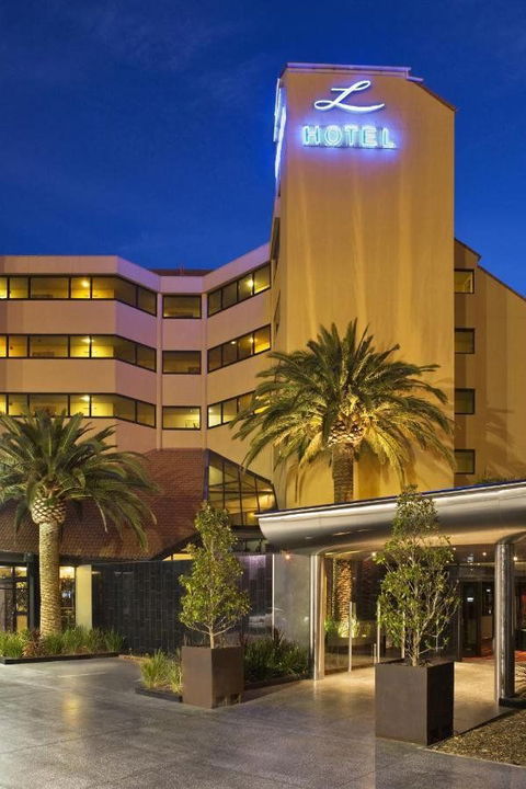 The Lakes Resort Hotel - Broome Tourism 0