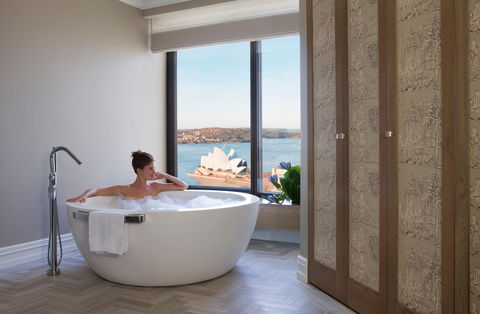 Four Seasons Hotel Sydney - Broome Tourism 1