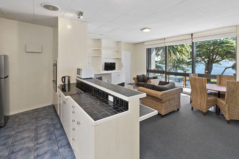 North Pier Hotel Cowes - Broome Tourism 2