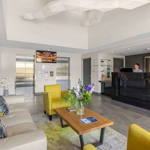 H on Mitchell Apartment Hotel - Broome Tourism 0