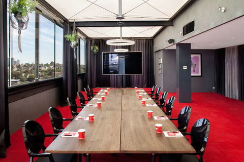 The Cullen Melbourne - Art Series - Broome Tourism 2