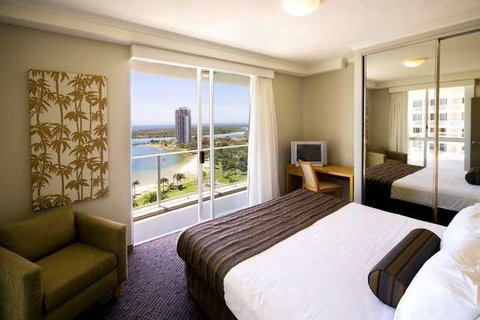 Mantra Twin Towns Coolangatta - Broome Tourism 10
