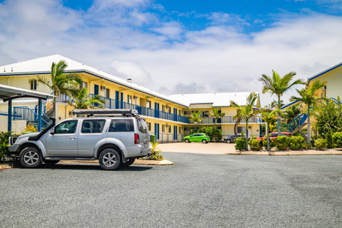Mackay Seabreeze Apartments - Broome Tourism 0