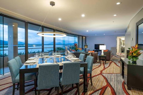 Hilton Cairns - Broome Tourism 5