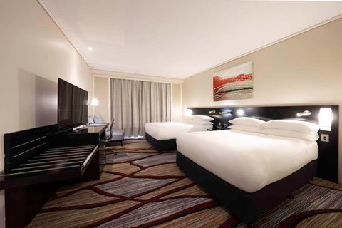 Hilton Cairns - Broome Tourism 15