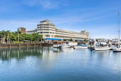 Shangri-La Hotel, The Marina - Broome Tourism 0