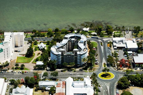 DoubleTree by Hilton Cairns - Broome Tourism 3