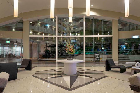 DoubleTree by Hilton Cairns - Broome Tourism 5