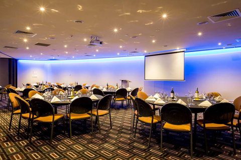 DoubleTree by Hilton Cairns - Broome Tourism 12