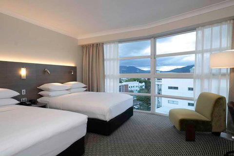 DoubleTree by Hilton Cairns - Broome Tourism 17