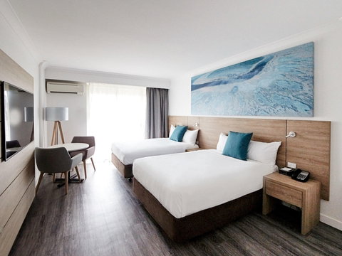 Novotel Cairns Oasis Resort - Broome Tourism 5