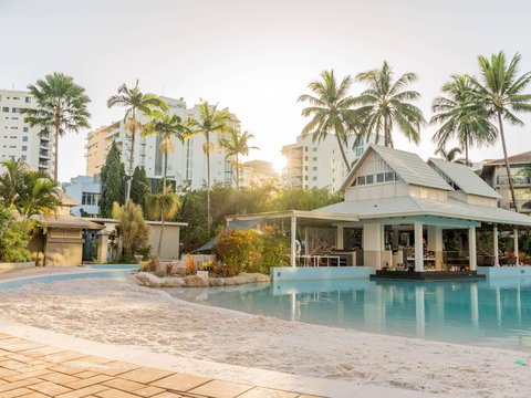 Novotel Cairns Oasis Resort - Broome Tourism 7