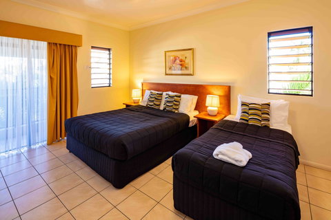 Cairns Queenscourt - Broome Tourism 6