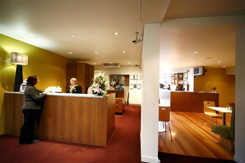 Best Western Plus The Tudor-Box Hill - Broome Tourism 0