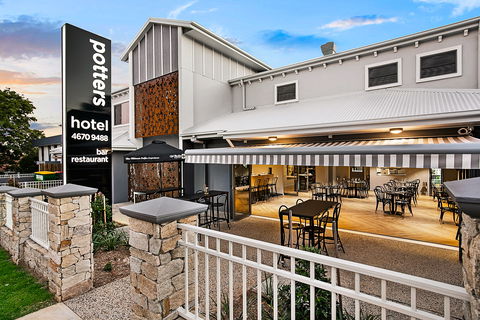 Potter's Boutique Hotel - Broome Tourism 0