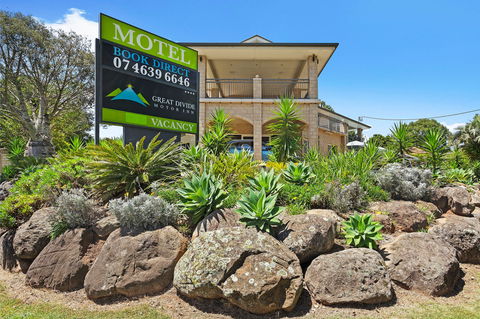 Great Divide Motor Inn - Broome Tourism 0