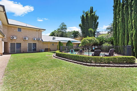Great Divide Motor Inn - Broome Tourism 1