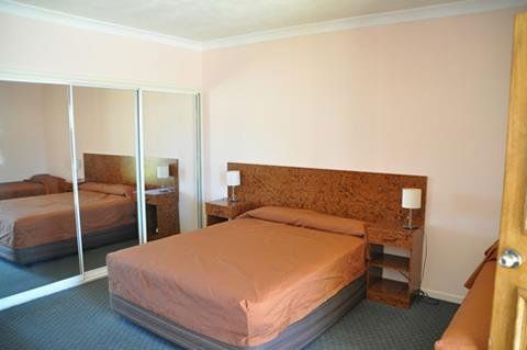 Townview Motel - Broome Tourism 1