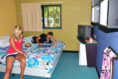 Nomads Cairns Backpackers Resort - Broome Tourism 2