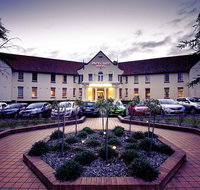Mercure Canberra Hotel