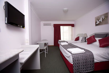 Hume Villa Motor Inn - Broome Tourism 1