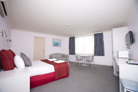 Hume Villa Motor Inn - Broome Tourism 2