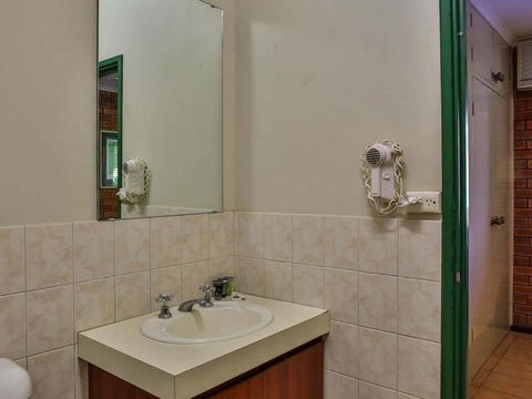 Bayside Holiday Apartments - Broome Tourism 2