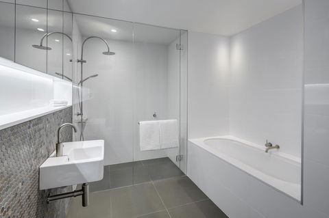 Vibe Hotel Canberra - Broome Tourism 32