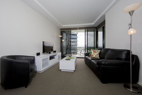 Manhattan 303 Canberra City ACT - Broome Tourism 19
