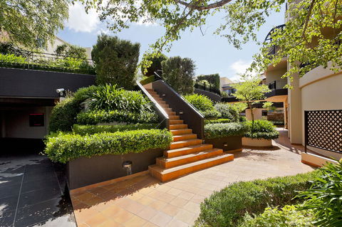 AAC Apartments - Griffin - Broome Tourism 1