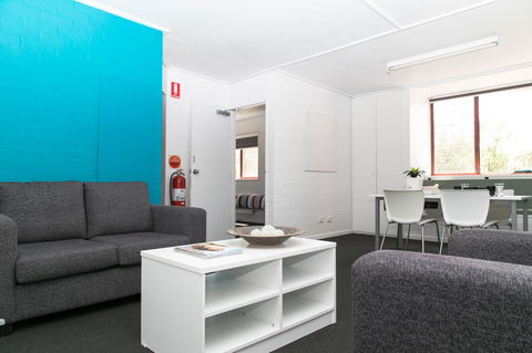Unilodge @ UC Short Stays - Broome Tourism 23