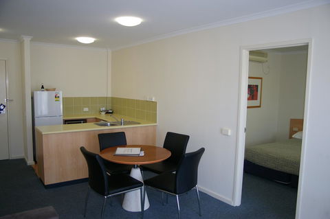 Ramada Encore Belconnen - Broome Tourism 15