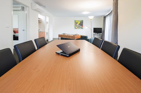 Ramada Encore Belconnen - Broome Tourism 24