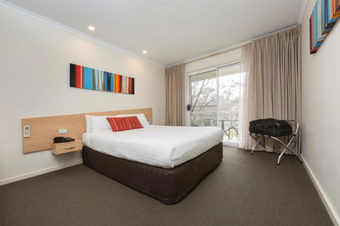 Ramada Encore Belconnen - Broome Tourism 4