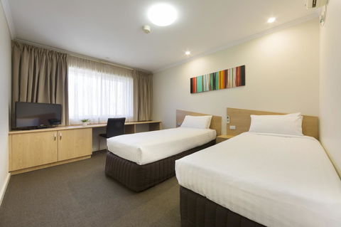 Ramada Encore Belconnen - Broome Tourism 5
