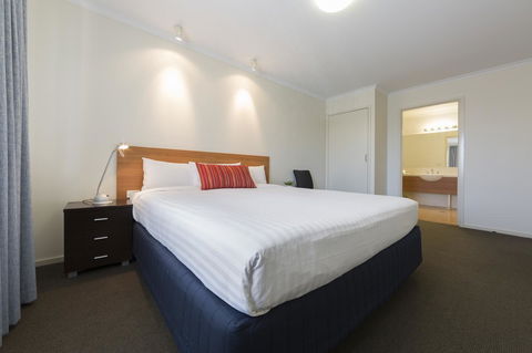 Ramada Encore Belconnen - Broome Tourism 12