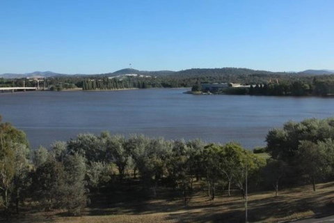 Canberra Luxury Apartment 3 - Broome Tourism 3