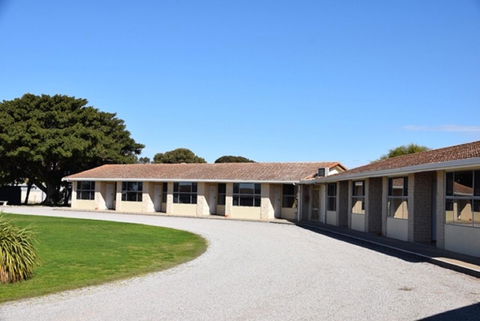 Stansbury Holiday Motel - Broome Tourism 6