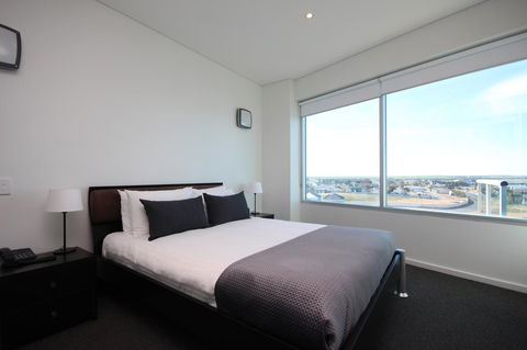 Wallaroo Marina Apartments - Broome Tourism 14