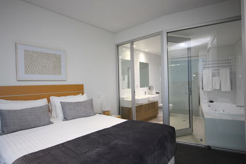 Wallaroo Marina Apartments - Broome Tourism 16