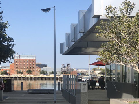 Port Adelaide Executive Waterfront Apartment - Broome Tourism 32