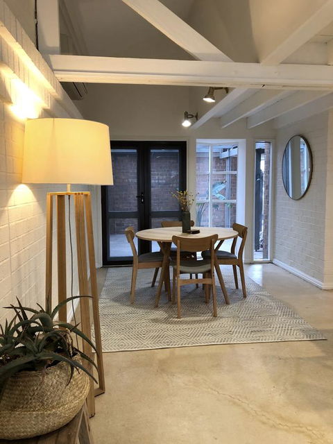 The Loft - Beautiful Central Barossa Apartment - Broome Tourism 3