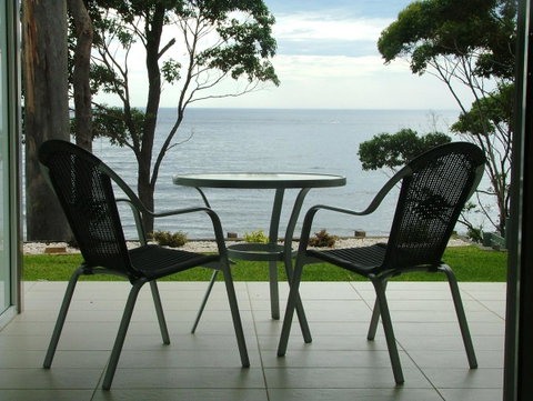 Mollymook Beach Waterfront - Broome Tourism 0