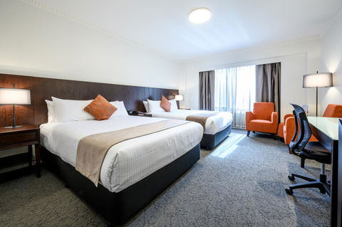Hotel Grand Chancellor Adelaide - Broome Tourism 13