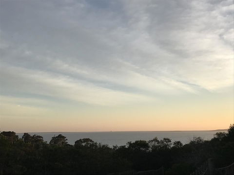 S T U D I O 22 Peaceful Retreat With Garden Views - Broome Tourism 16