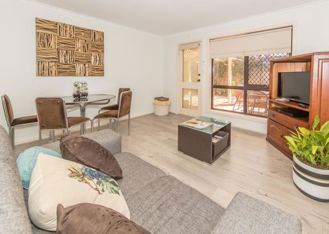 Tanunda\'s Magpie House - Broome Tourism 12