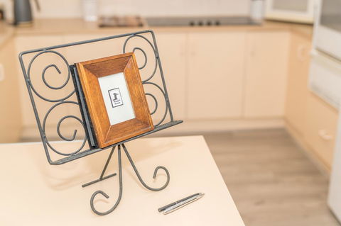 Tanunda\'s Magpie House - Broome Tourism 15