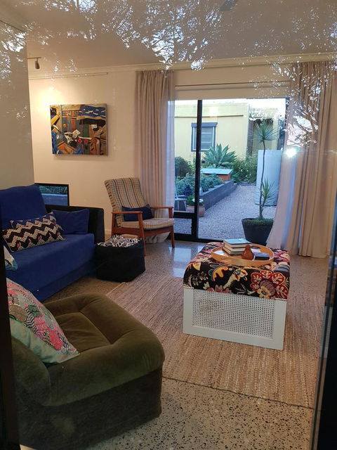 Sinclair Eco House - Broome Tourism 10
