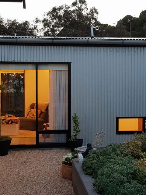 Sinclair Eco House - Broome Tourism 13