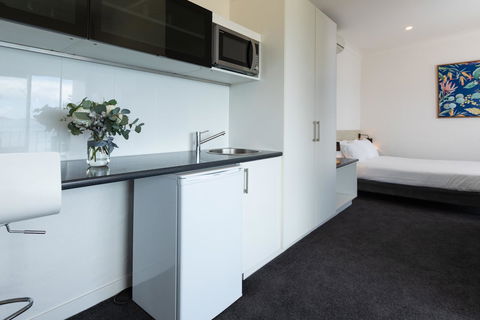 Bay 10 - Suites And Apartments - Broome Tourism 18
